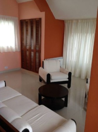 CASA EN VENTA ZONA LASALLE CON GAS NATURAL 