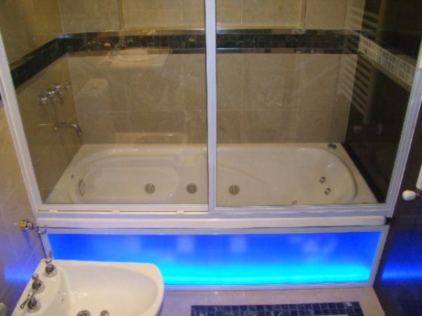 CASA EN VENTA ZONA LASALLE CON GAS NATURAL 