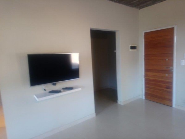 DEPARTAMENTO EN VENTA EN PINAMAR ZONA SUR TRES AMBIENTES CON GAS NATURAL LOSA RADIANTE .
