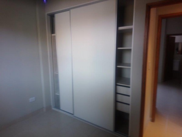 DEPARTAMENTO EN VENTA EN PINAMAR ZONA SUR TRES AMBIENTES CON GAS NATURAL LOSA RADIANTE .