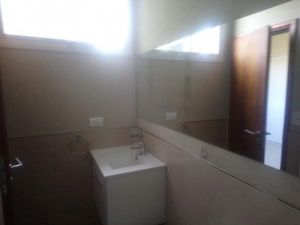 DEPARTAMENTO EN VENTA EN PINAMAR ZONA SUR TRES AMBIENTES CON GAS NATURAL LOSA RADIANTE .