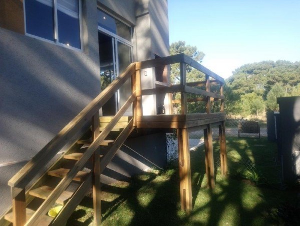 DEPARTAMENTO EN VENTA EN PINAMAR ZONA SUR TRES AMBIENTES CON GAS NATURAL LOSA RADIANTE .
