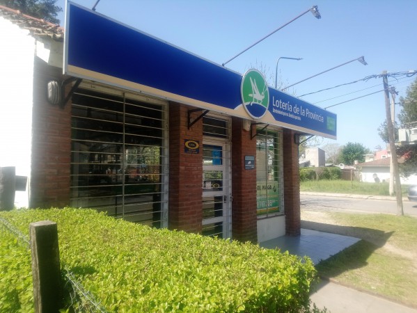 CASA EN VENTA CON LOCAL  ZONA BARRIO SAN JOSE CON GAS NATURAL