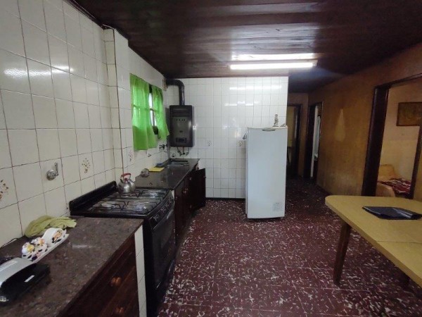 CASA EN VENTA CON LOCAL  ZONA BARRIO SAN JOSE CON GAS NATURAL