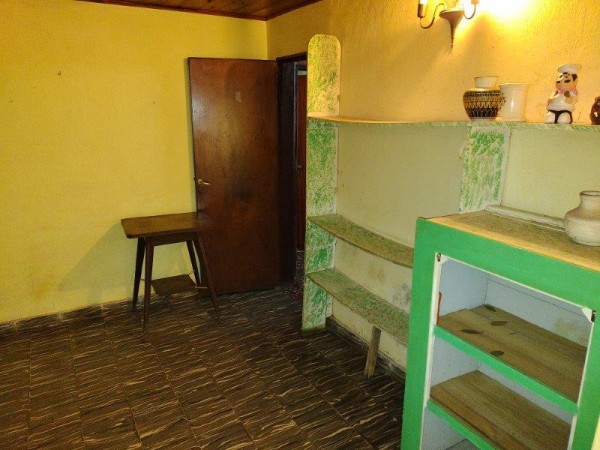 CASA EN VENTA CON LOCAL  ZONA BARRIO SAN JOSE CON GAS NATURAL