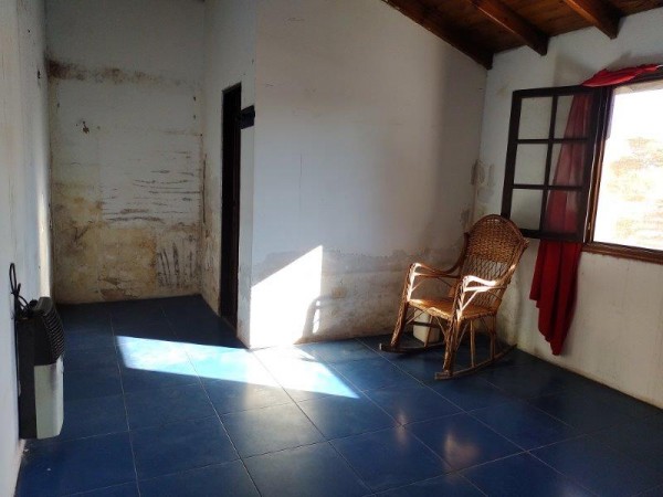 CASA EN VENTA CON LOCAL  ZONA BARRIO SAN JOSE CON GAS NATURAL