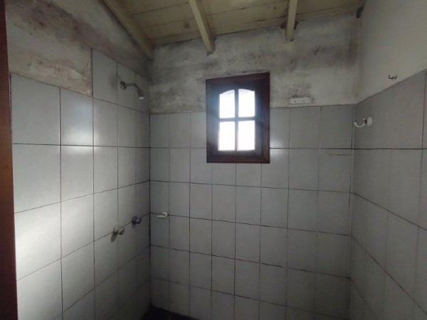 CASA EN VENTA CON LOCAL  ZONA BARRIO SAN JOSE CON GAS NATURAL
