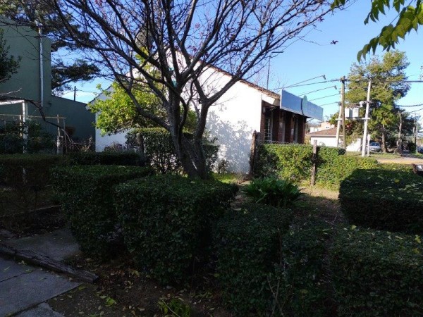CASA EN VENTA CON LOCAL  ZONA BARRIO SAN JOSE CON GAS NATURAL