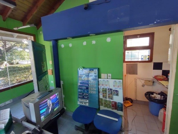 CASA EN VENTA CON LOCAL  ZONA BARRIO SAN JOSE CON GAS NATURAL