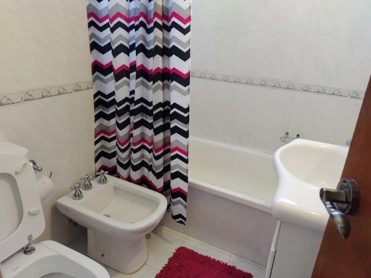 DEPARTAMENTO EN EL CENTRO DE PINAMAR "CERCANO A TODO"