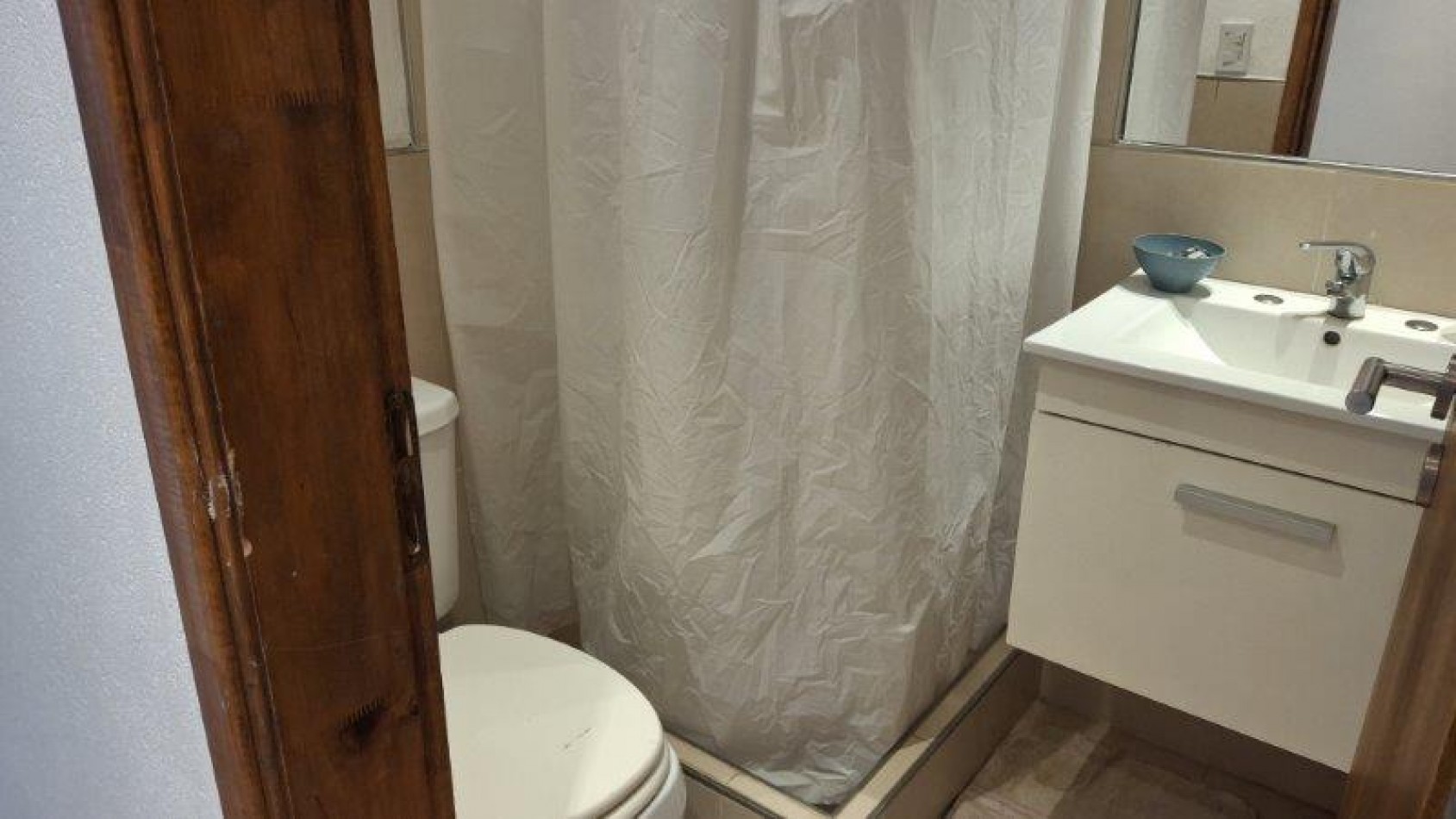 DEPARTAMENTO EN ALQUILER SOLO A GRUPO FAMILIAR