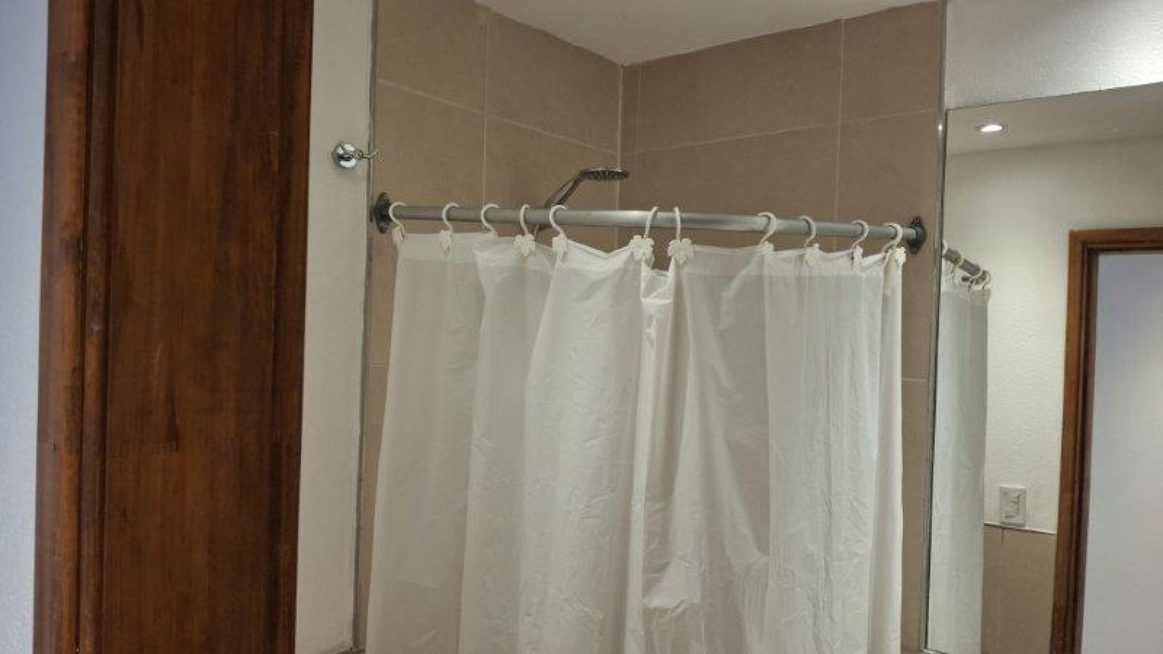 DEPARTAMENTO EN ALQUILER SOLO A GRUPO FAMILIAR