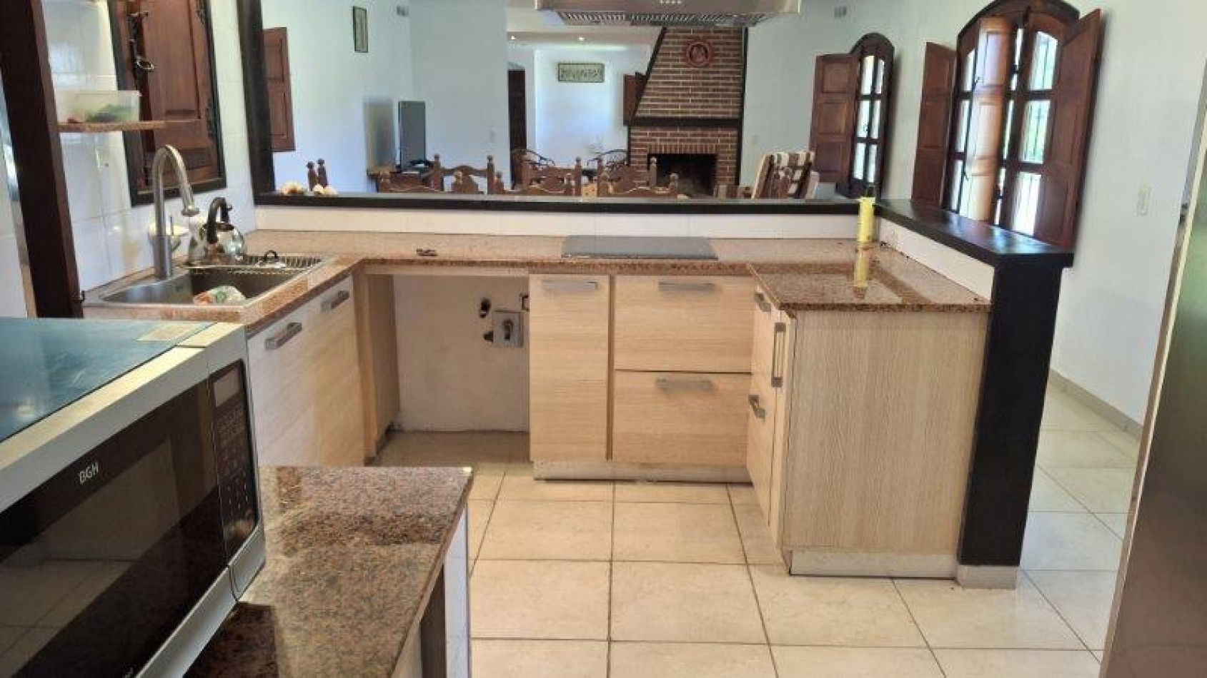 CASA EN ZONA NORTE A MTS BALNEARIO CR SOLO A GRUPO FAMILIAR