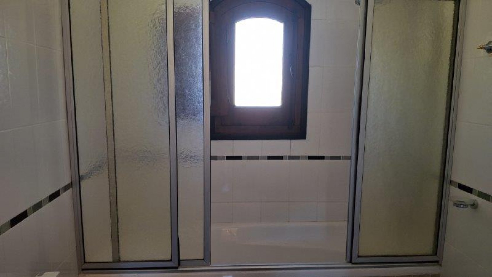 CASA EN ZONA NORTE A MTS BALNEARIO CR SOLO A GRUPO FAMILIAR