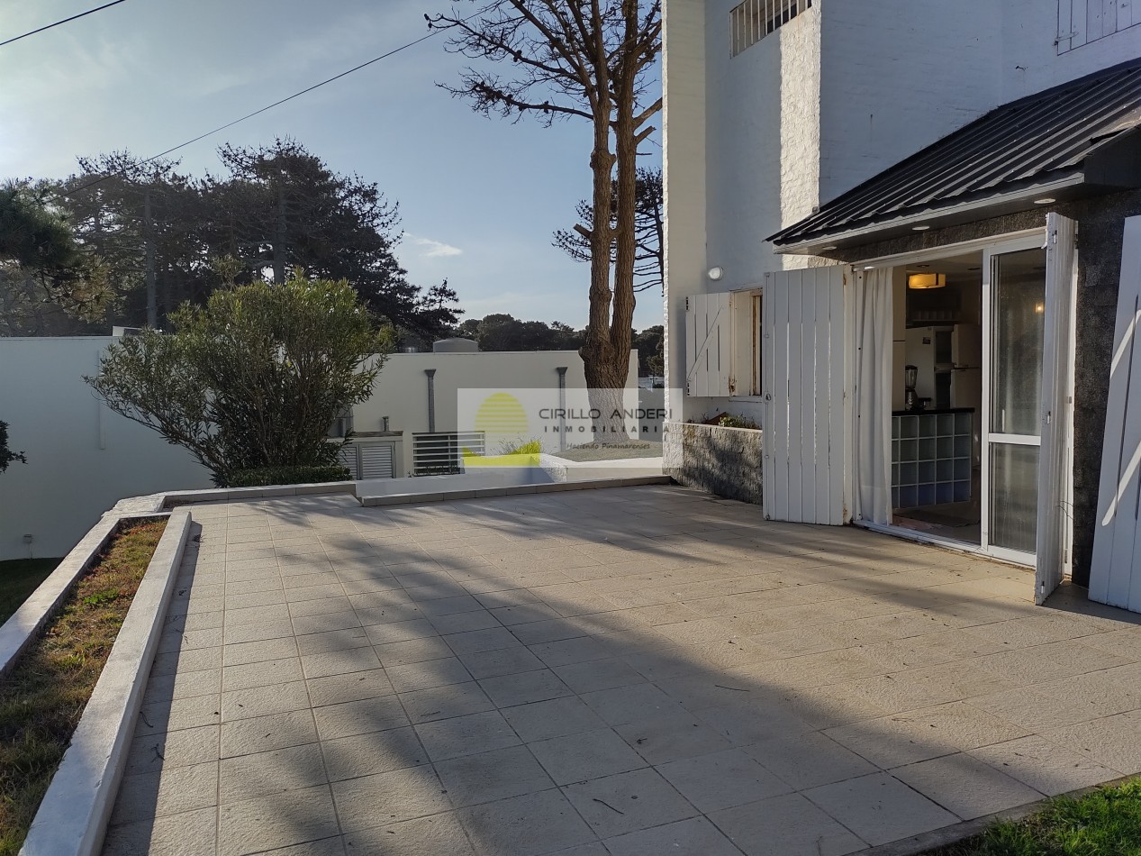 CASA EN VENTA ZONA LASALLE CON GAS NATURAL 