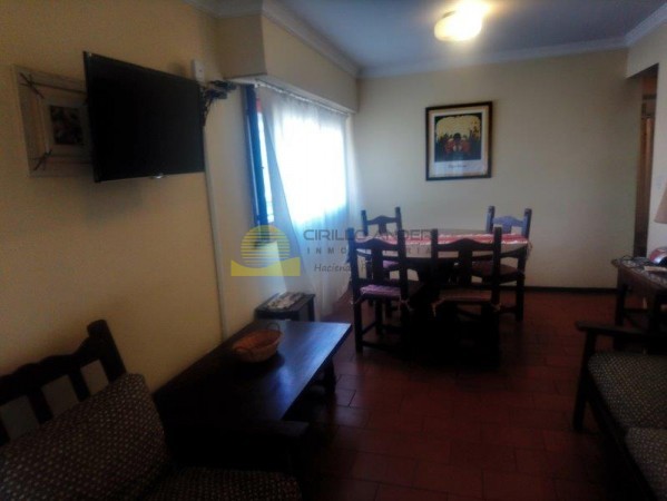 DEPARATAMENTO EN VENTA CENTRO DE PINAMAR , 4 AMBIENTES  CON GAS NATURAL.