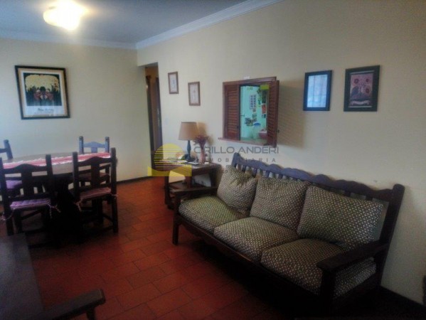 DEPARATAMENTO EN VENTA CENTRO DE PINAMAR , 4 AMBIENTES  CON GAS NATURAL.
