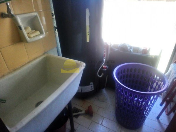 DEPARATAMENTO EN VENTA CENTRO DE PINAMAR , 4 AMBIENTES  CON GAS NATURAL.