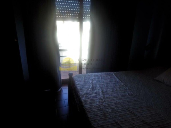 DEPARATAMENTO EN VENTA CENTRO DE PINAMAR , 4 AMBIENTES  CON GAS NATURAL.