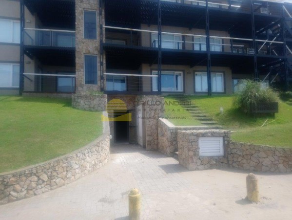  DEPARTAMENTO EN VENTA EN MAR DE OSTENDE  CON GAS NATURAL FRENTE AL MAR!!!