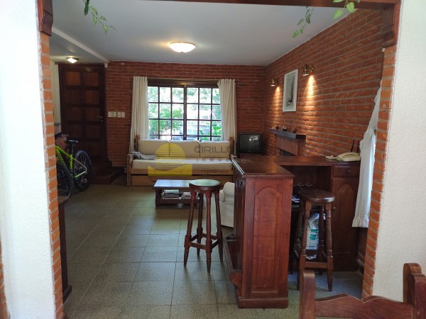 TRIPLEX EN VENTA VALLE FERTIL Y MERLUZA