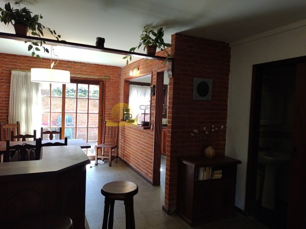 TRIPLEX EN VENTA VALLE FERTIL Y MERLUZA