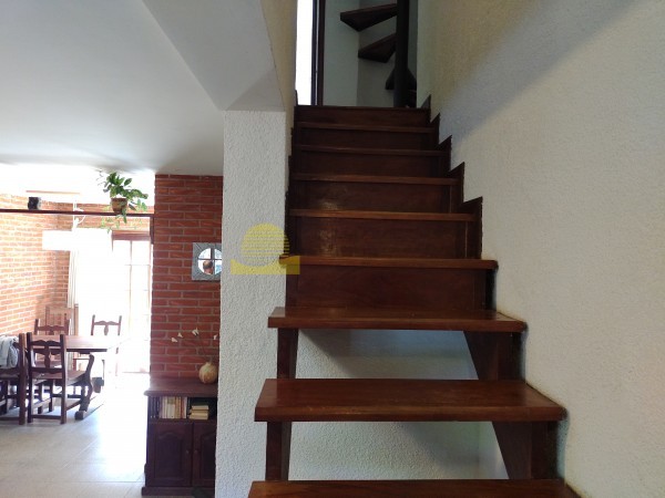 TRIPLEX EN VENTA VALLE FERTIL Y MERLUZA