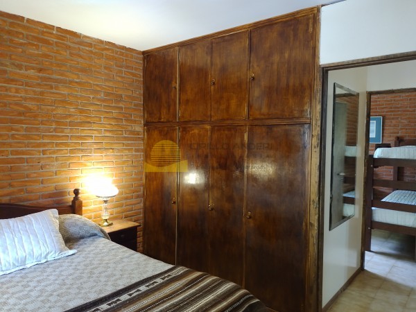 TRIPLEX EN VENTA VALLE FERTIL Y MERLUZA