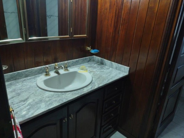 EXCELENTE CALIDAD CONSTRUCCION 