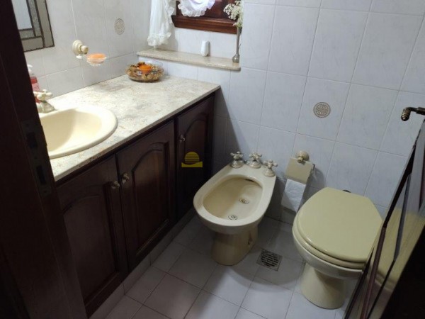 EXCELENTE CALIDAD CONSTRUCCION 