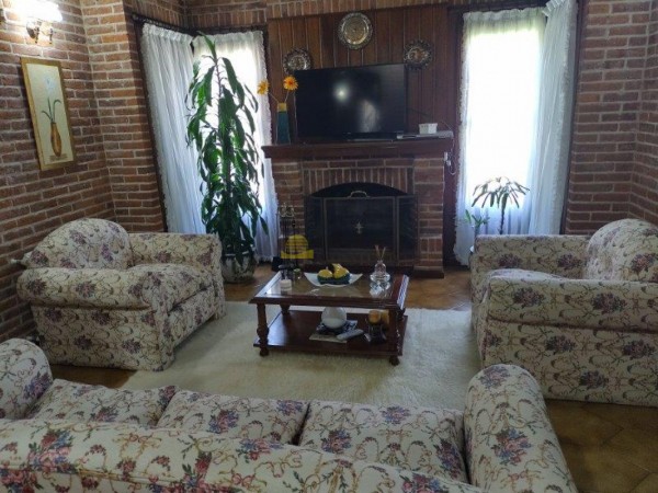 EXCELENTE CALIDAD CONSTRUCCION 
