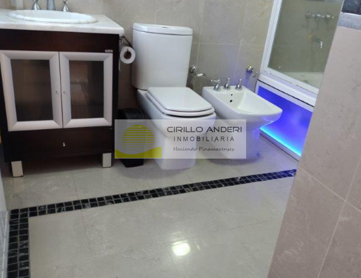CASA EN VENTA ZONA LASALLE CON GAS NATURAL 