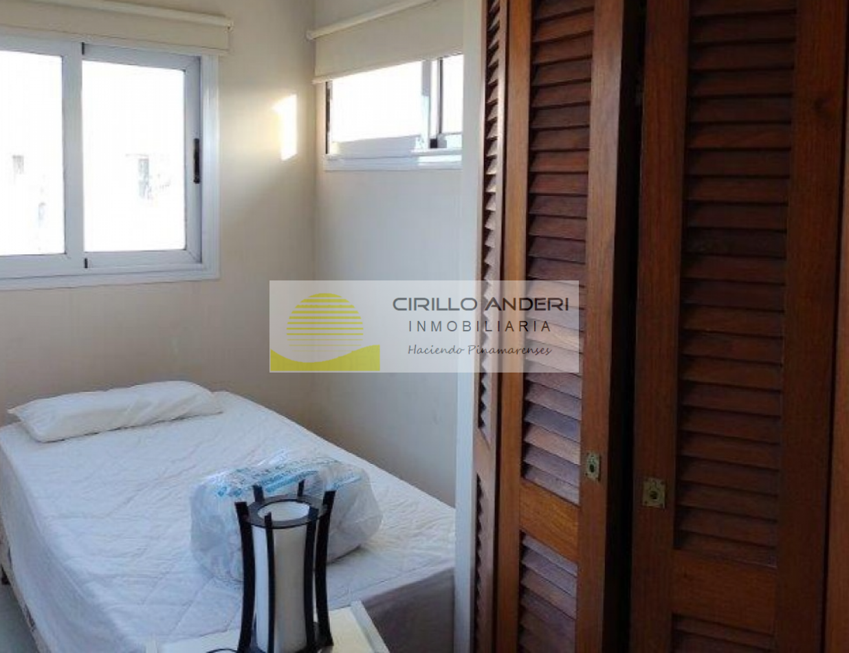CASA EN VENTA ZONA LASALLE CON GAS NATURAL 