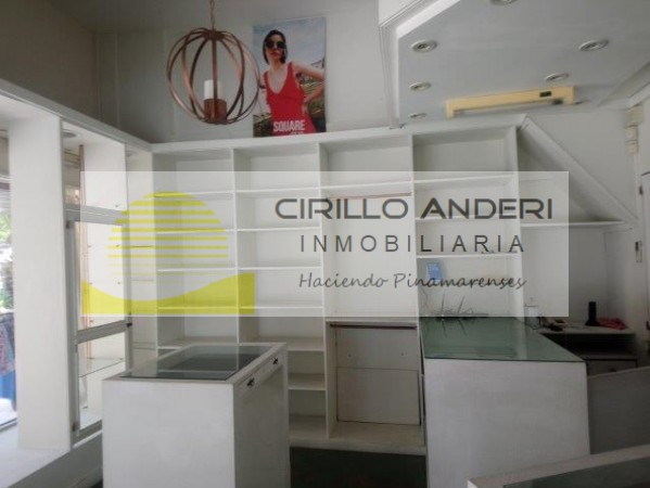 VENTA PINAMAR LOCAL EN CTRO COMERCIAL CON VIVIENDA OPORTUNIDAD