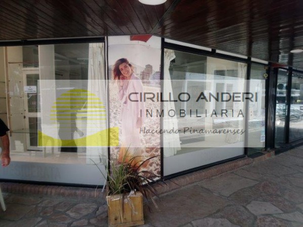 VENTA PINAMAR LOCAL EN CTRO COMERCIAL CON VIVIENDA OPORTUNIDAD