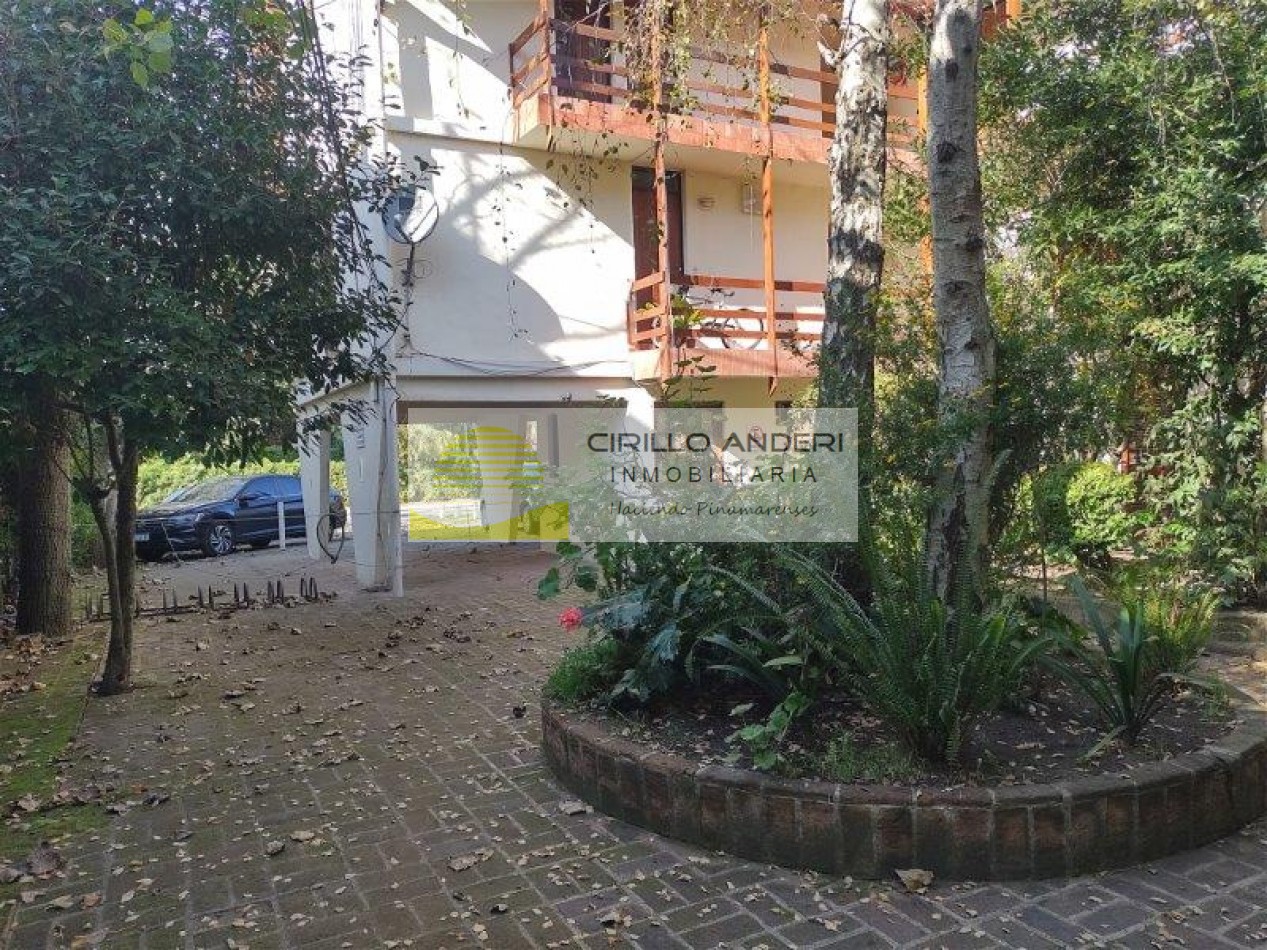 AVENIDA DE VALLE FERTIL 302 UF "17"