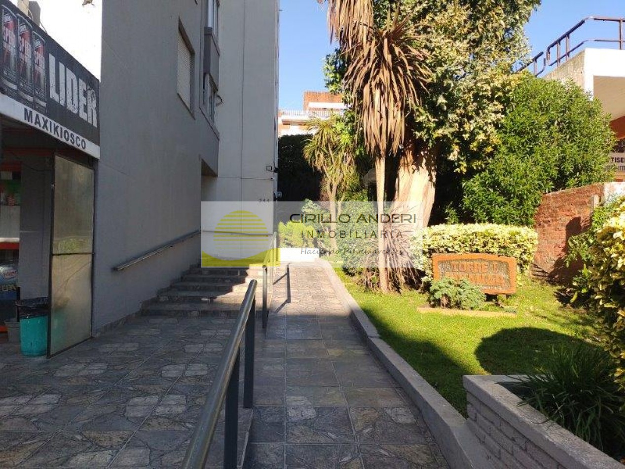 FINANCIACION PROPIA!!! DEPARTAMENTO DE TRES AMBIENTES CON COCHERA CUBIERTA FIJA