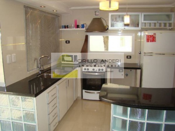 CASA EN VENTA ZONA LASALLE CON GAS NATURAL 