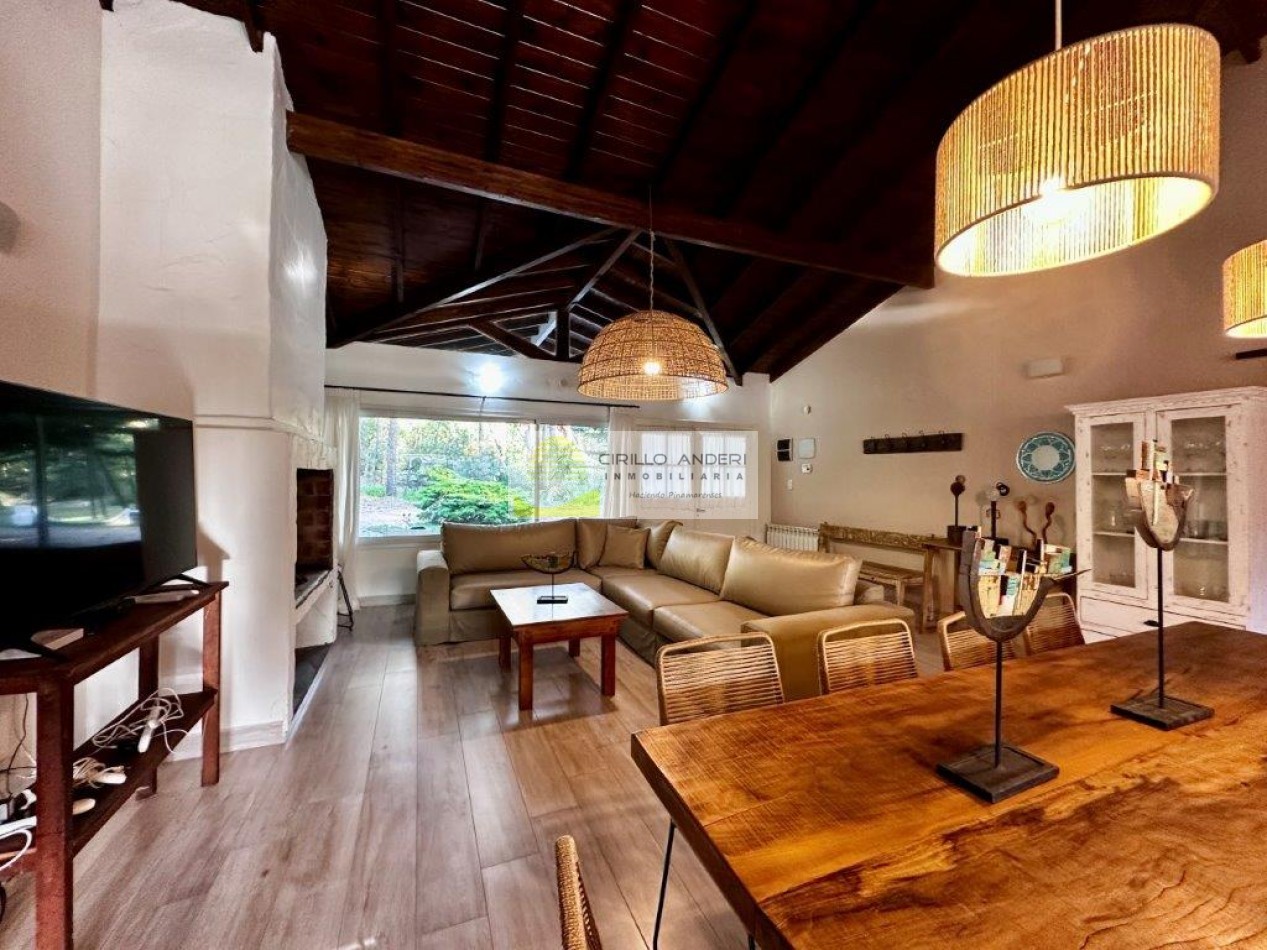 VERANO 2026!!!!!CASA EN CARILO PALOMA 99 (SOLO A GRUPO FAMILIAR)
