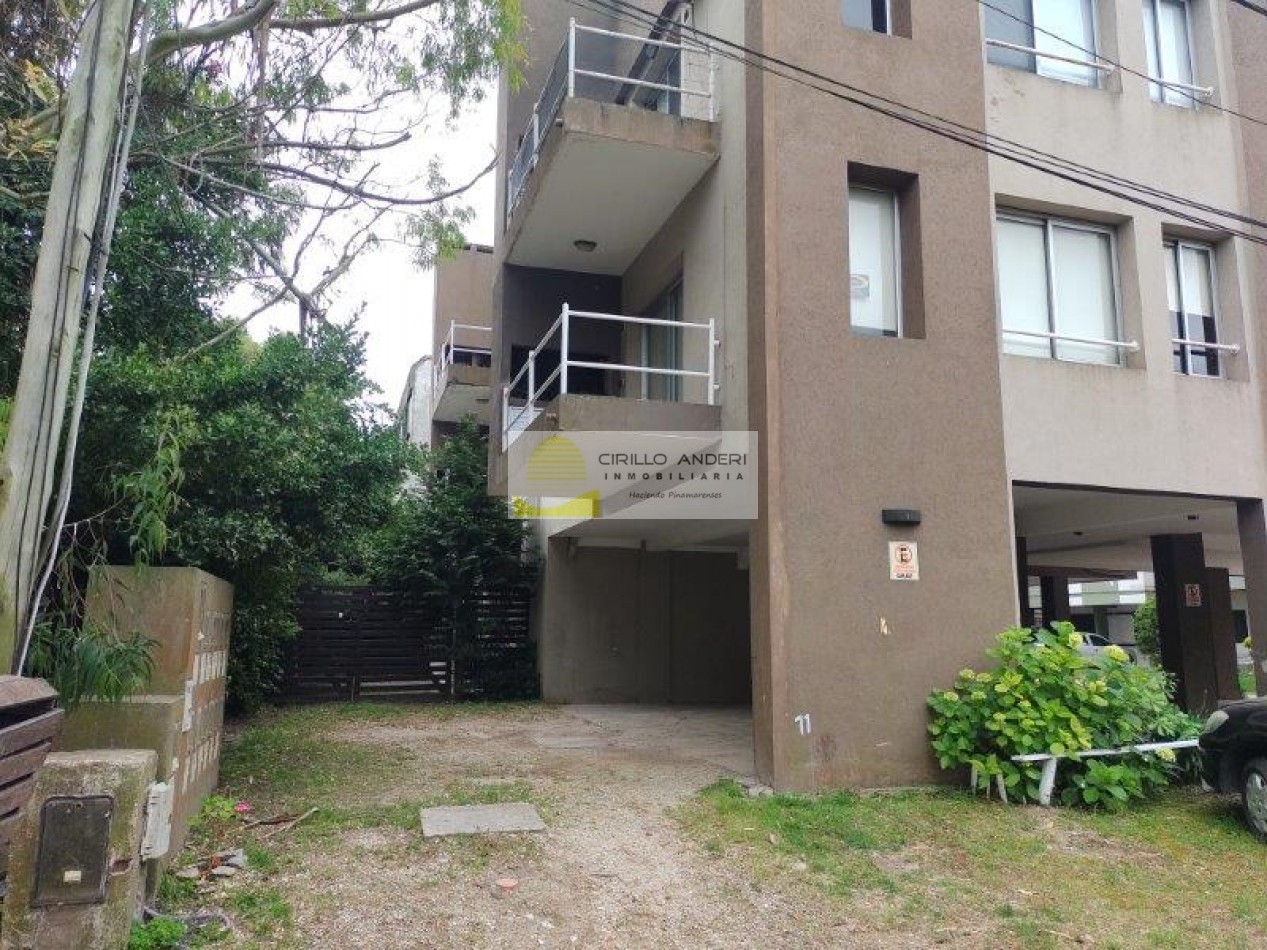  DEPARTAMENTO CON JARDIN SOLO A GRUPO FAMILIAR -SEMANA SANTA EN PINAMAR!!!