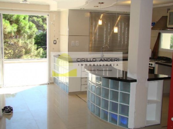 CASA EN VENTA ZONA LASALLE CON GAS NATURAL 