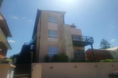 Alquiler !!Complejo Alem 1048 , dptos de 2 y 3 ambientes a metros del mar!!!