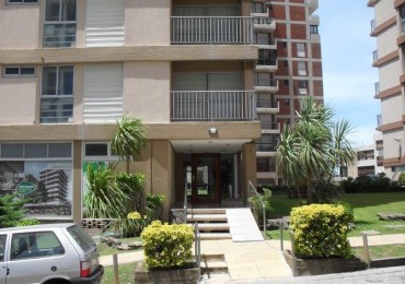 DEPARTAMENTO EN EL CENTRO DE PINAMAR "CERCANO A TODO"
