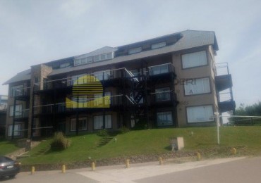  DEPARTAMENTO EN VENTA EN MAR DE OSTENDE  CON GAS NATURAL FRENTE AL MAR!!!