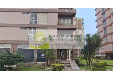 DEPARTAMENTO CON COCHERA EN EL CORAZON DE PINAMAR