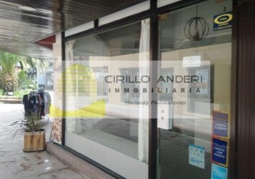 VENTA PINAMAR LOCAL EN CTRO COMERCIAL CON VIVIENDA OPORTUNIDAD